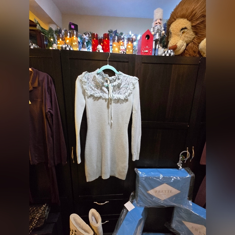 LoveShackFancy Bellini Elegant Lace-Trimmed Dress in Light Blue Size: Medium - Picture 3 of 7